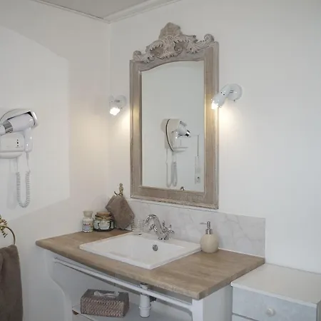 住宿加早餐酒店 Les 4 Saisons Graye-sur-Mer