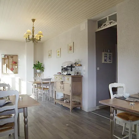Les 4 Saisons Alojamento de Acomodação e Pequeno-almoço Graye-sur-Mer