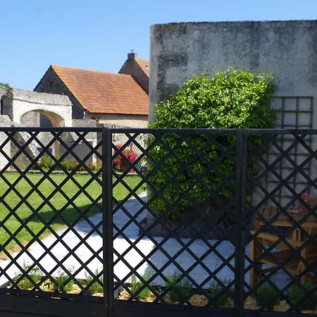 Nocleg ze śniadaniem Les 4 Saisons Graye-sur-Mer